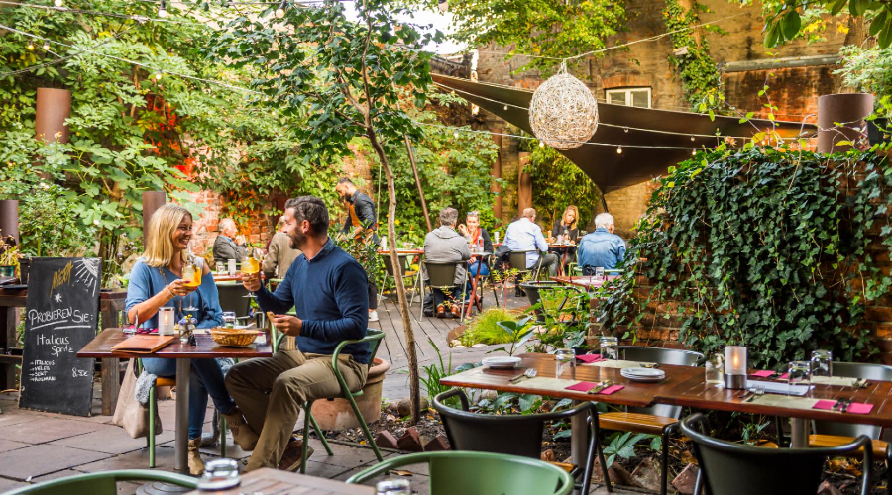 Restaurang Miera i Lübeck är bara ett exempel på Lübecks trevliga innergårdar Restaurang Miera i Lübeck är bara ett exempel på Lübecks trevliga innergårdar